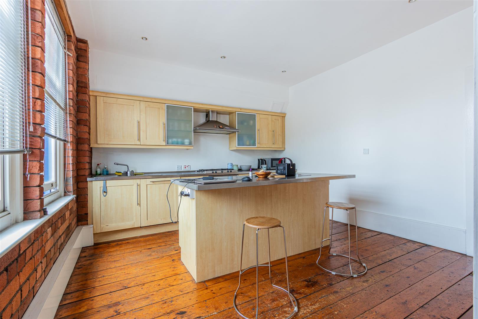 4 Ocean House, Clarence Road, Cardiff — photograph 9